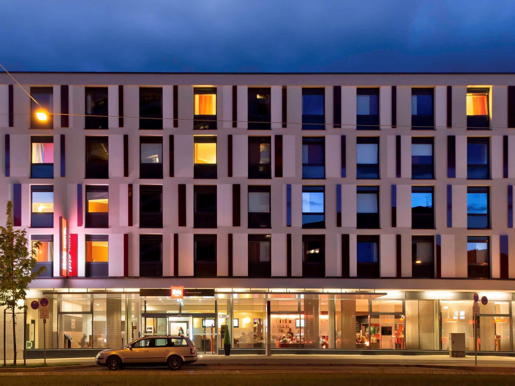 Ibis Hotel Muenchen City West Экстерьер фото